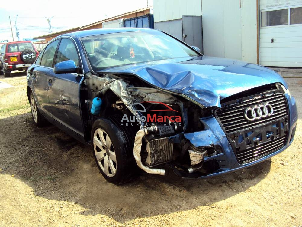 Audi avariat...